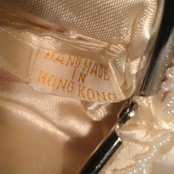 Vintage beaded bag hand made in Hong Kong - Picture 4 of 4